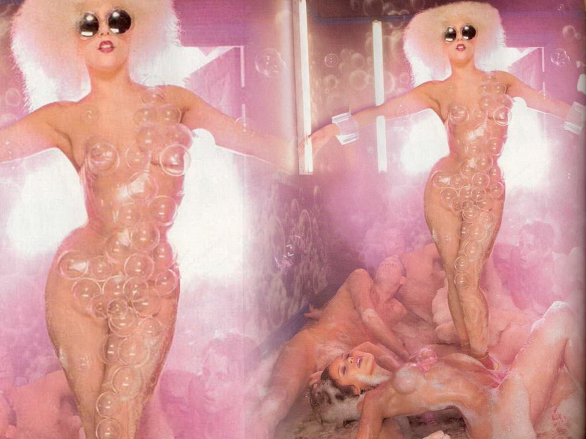 голая Леди Гага в пузырях. 3д заставка на рабочий стол