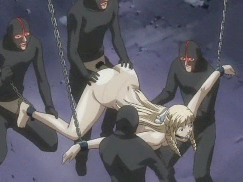 картинка аниме БДСМ, четыре ниндзя сношают подвешенную девушку
