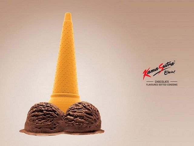 реклама мороженого с откровенным фаллическим смыслом пример эротической рекламы фото