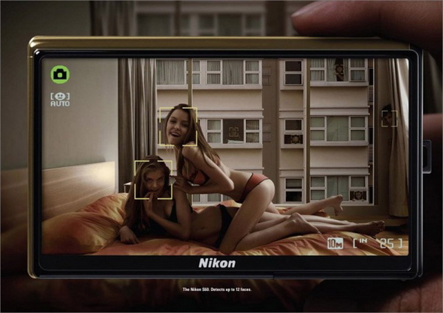фото креативной рекламы реклама камеры Nikon 