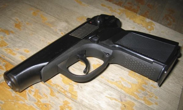 Травматический пистолет Макарова Иж-79-9Т-10