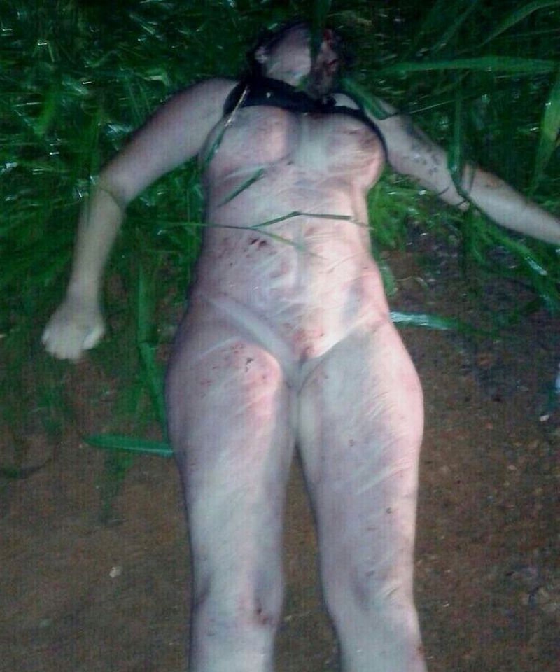 тело изнасилованной женщины в кустах