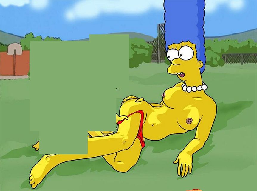 Симпсоны эротика, Барт зажмурившись снимает с мамы трусы  