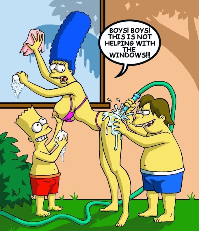 Симпсоны эротика, дети помогают Мардж мыть окна снаружи  