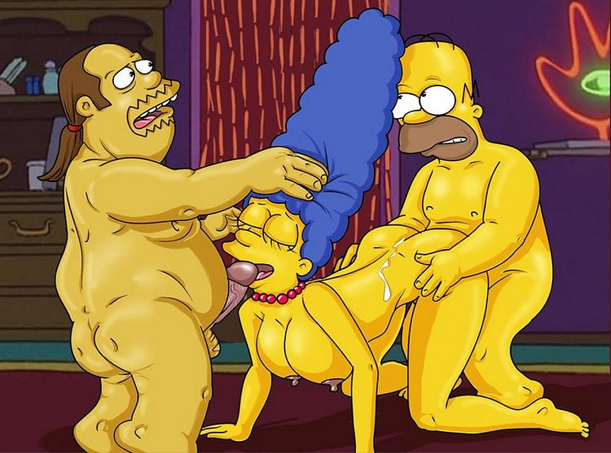 Симпсоны эротика, Мардж вылизывает член жирному борову с косичкой пока Гомер трудится над ее попой сзади