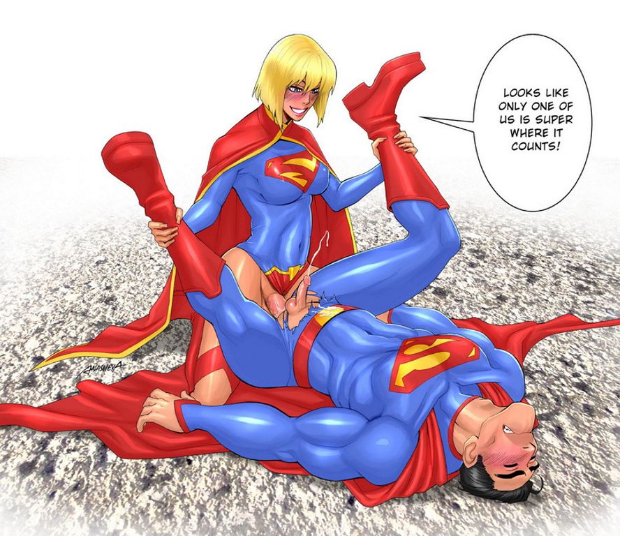 Супергерл больно трахает Супермена в анус своим большим пенисом, объясняя ему, что тут есть только один Супер