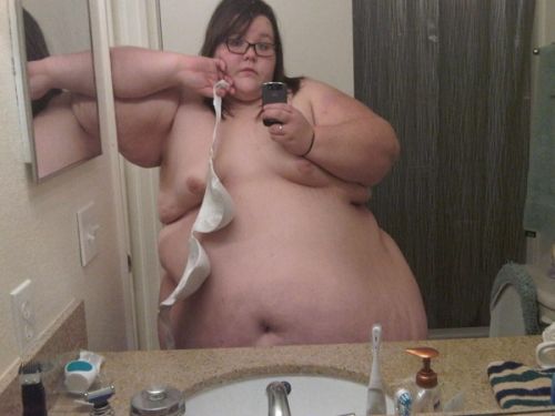 Фото очень толстой голой  женщины с маленькой грудью. картинка ню, акт, прикол
