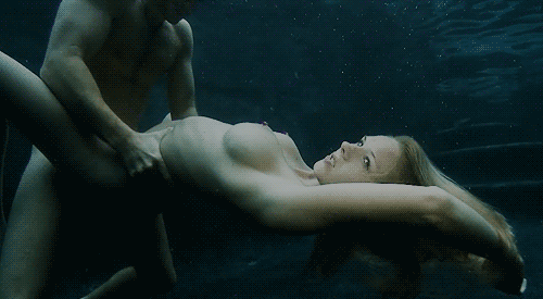 секс под водой, gif-картинка, гиф с девушками