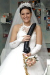 невеста со свадебным подарком, порно фото прикол 004