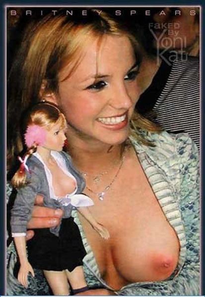  голая  Бритни Спирс с куклой барби фото