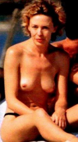 Кайли Миноуг с голыми отвисшими сиськами