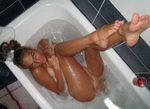 фото 05 голая Алена Водонаева в ванне задирает ноги