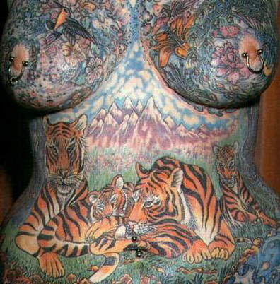 тигры, горы и растения, сплошное покрытие, женская татуировка фото