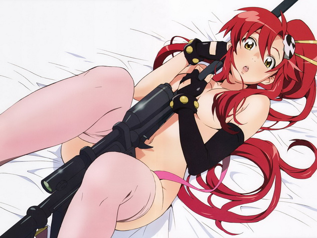 рыжая аниме девушка воин с огромной винтовкой, магия аниме