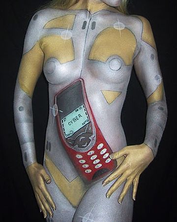 Мобильный телефон, body art