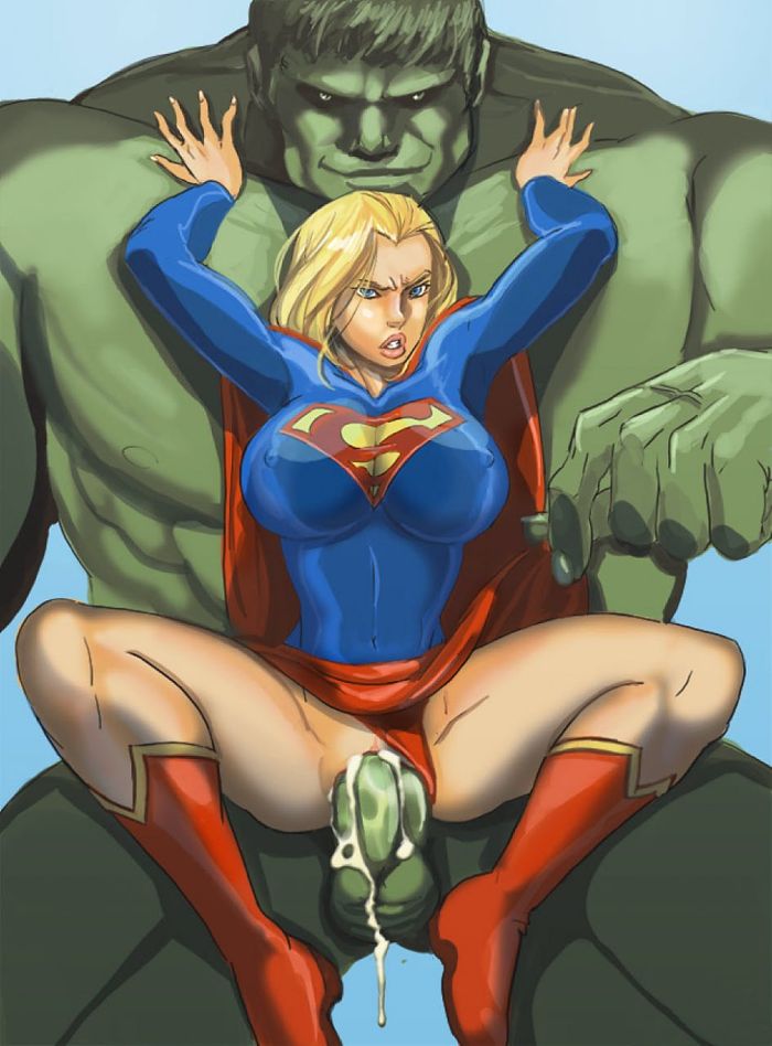 Халк эротика, грудастая Супервумен сама пристраивается вагиной на большой член Халка в позе при сексе сидя