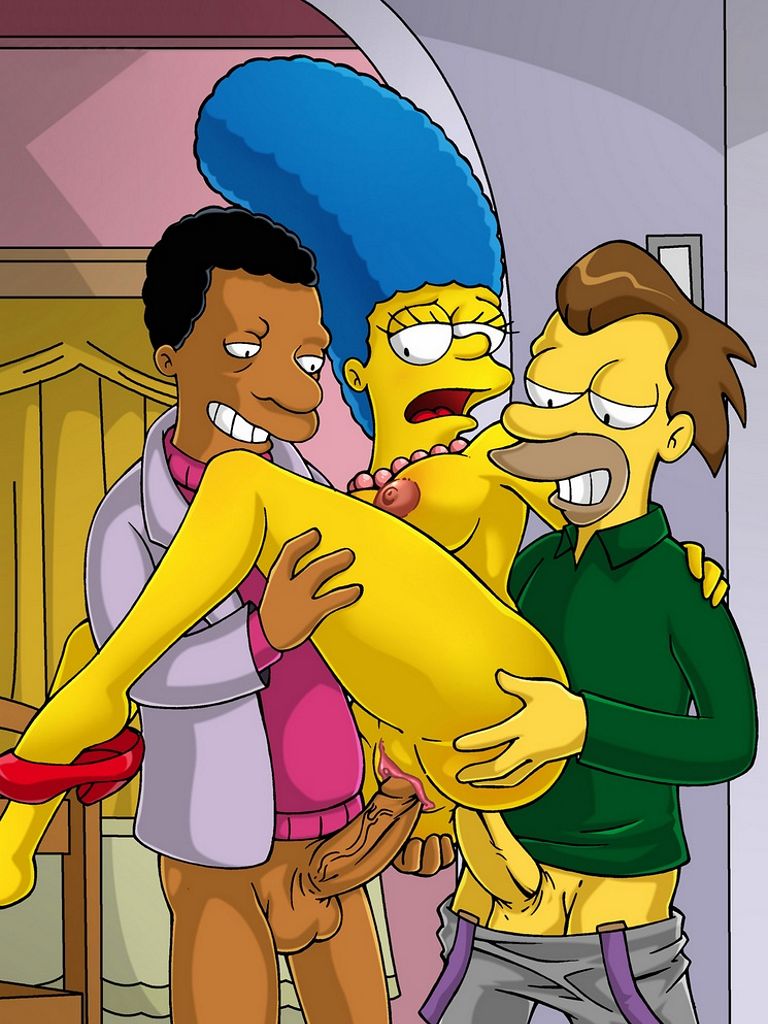 Симпсоны эротика, Мардж Симпсон приятели Гомера трахают в позе секса сэндвич в обе дырочки сразу