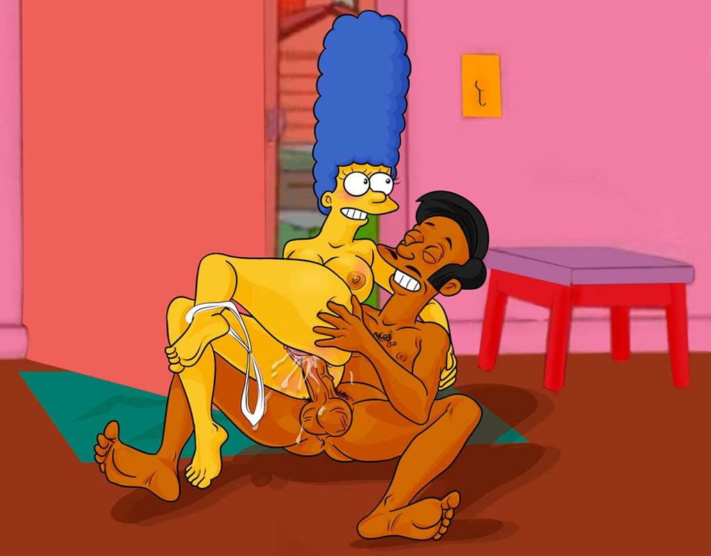 а вот секс с Апу Нахасапимапетилоном не доставляет Мардж Симпсон особого удовольствия - привычка индуса делать все это на полу каждый раз приводит к многочисленным синякам по всему ее телу