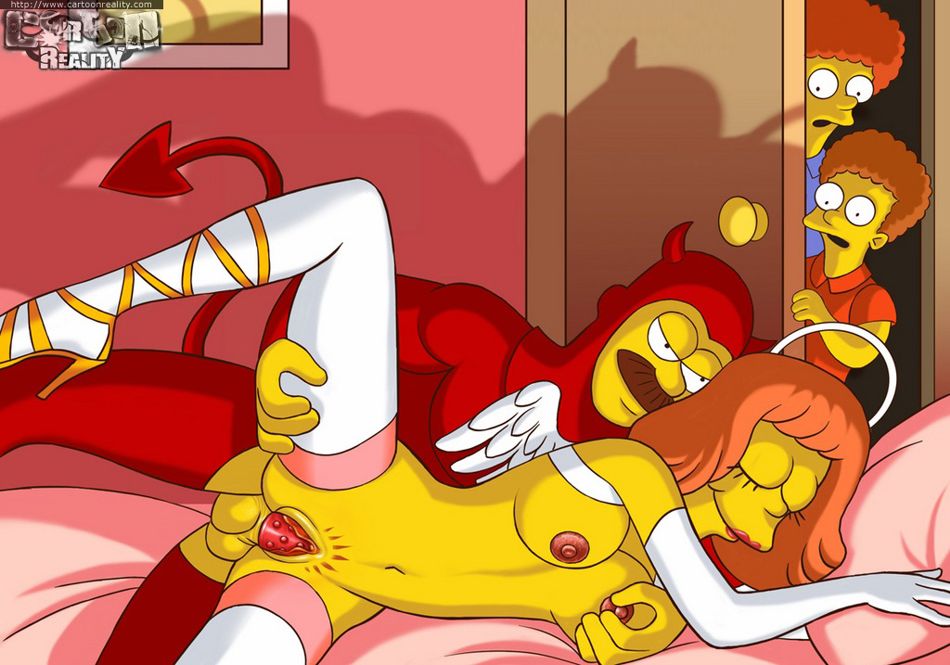 герои мультика порно Симпсоны заняты сексом 