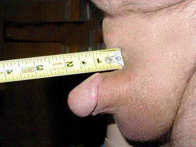 маленький, но толстый пенис чуть больше двух дюймов (5 см.) в эрегированном состоянии. фото маленьких пенисов