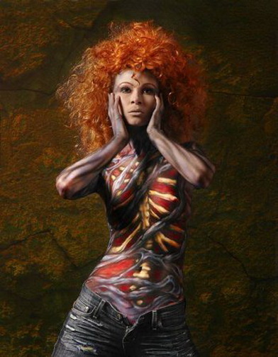 дистрофия. женский бодиарт с нарисованными ребрами и внутренностями девушки. бесплатная прикольная картинка