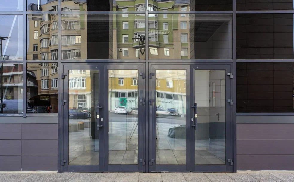 Алюминиевые входные группы: ключ к эффективности современных технологических линий