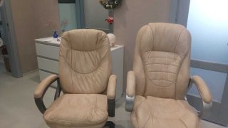 Перетянуть кресла на заказ: как превратить старый мебельный артефакт в стильный акцент дома