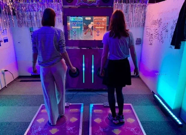 Магия момента: Как аттракционы превращают обычное мероприятие в незабываемый праздник 1 Магия момента: Как аттракционы превращают обычное мероприятие в незабываемый праздник